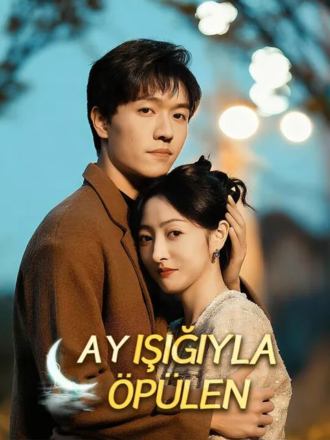 Ay Işığıyla Öpülen afişi