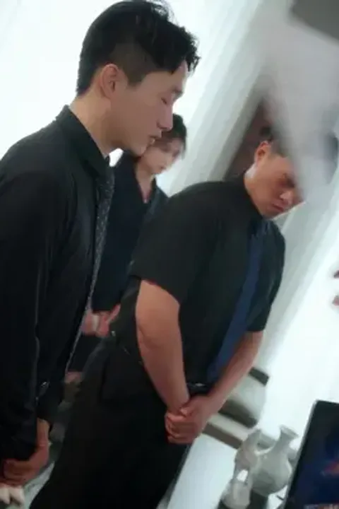 가짜 사장 부인 포스터