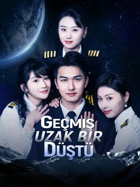 Geçmiş Uzak Bir Düştü afişi