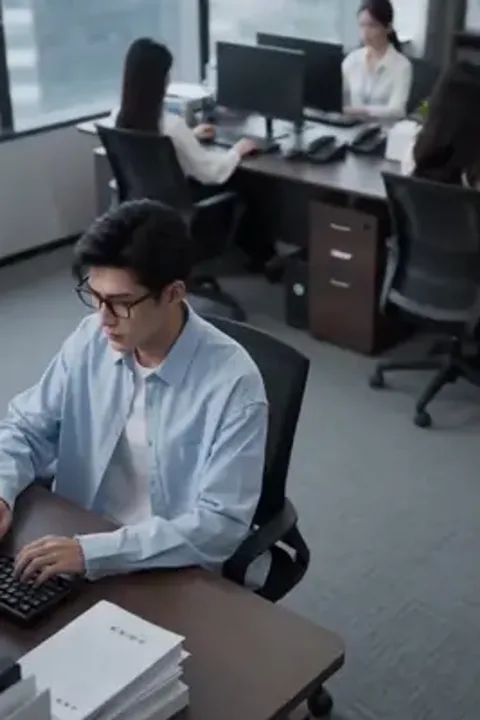 해고 후 역전 전처 꿈 파탄 포스터