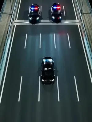 Kaosta silah enstitüm var afişi