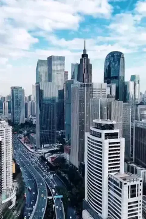 Poster Khi Bị Đánh Sẽ Mạnh Hơn, Thân Thể Thành Thánh