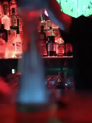 Kocanın Yüzü, Karısının Gururu afişi