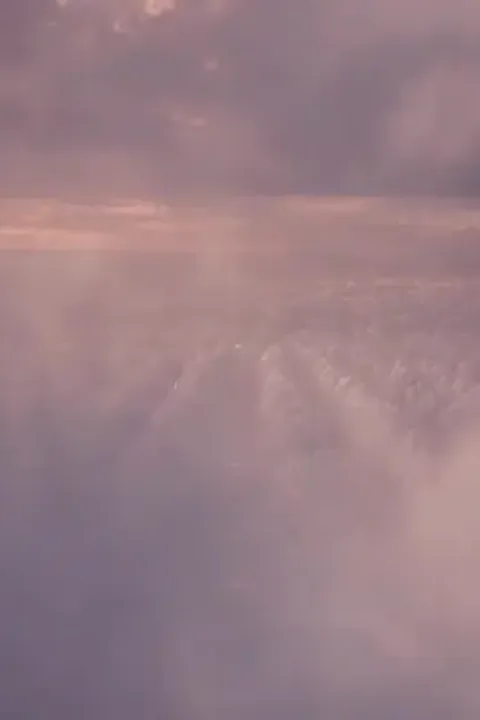 ملصق الوريثات المتبادلات في مملكة جولدكريست