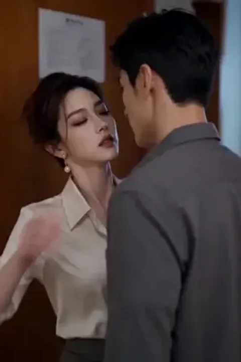 The CEO's Secret Bodyguard poster