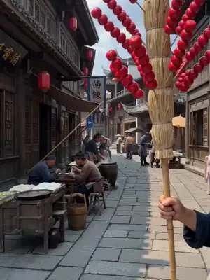 Uğurlu kız aileyi zirveye taşır afişi