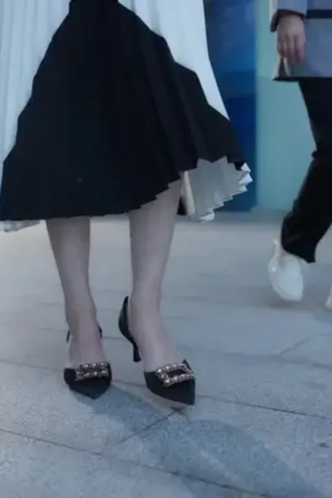 우리가 끝이야 포스터