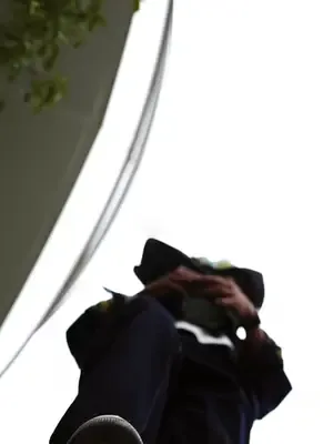 Yaşam senaryosunu gören adam afişi