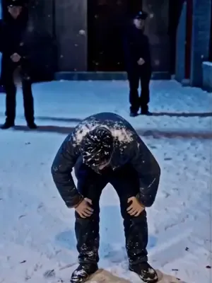 Yeniden doğan bey eşini korur afişi